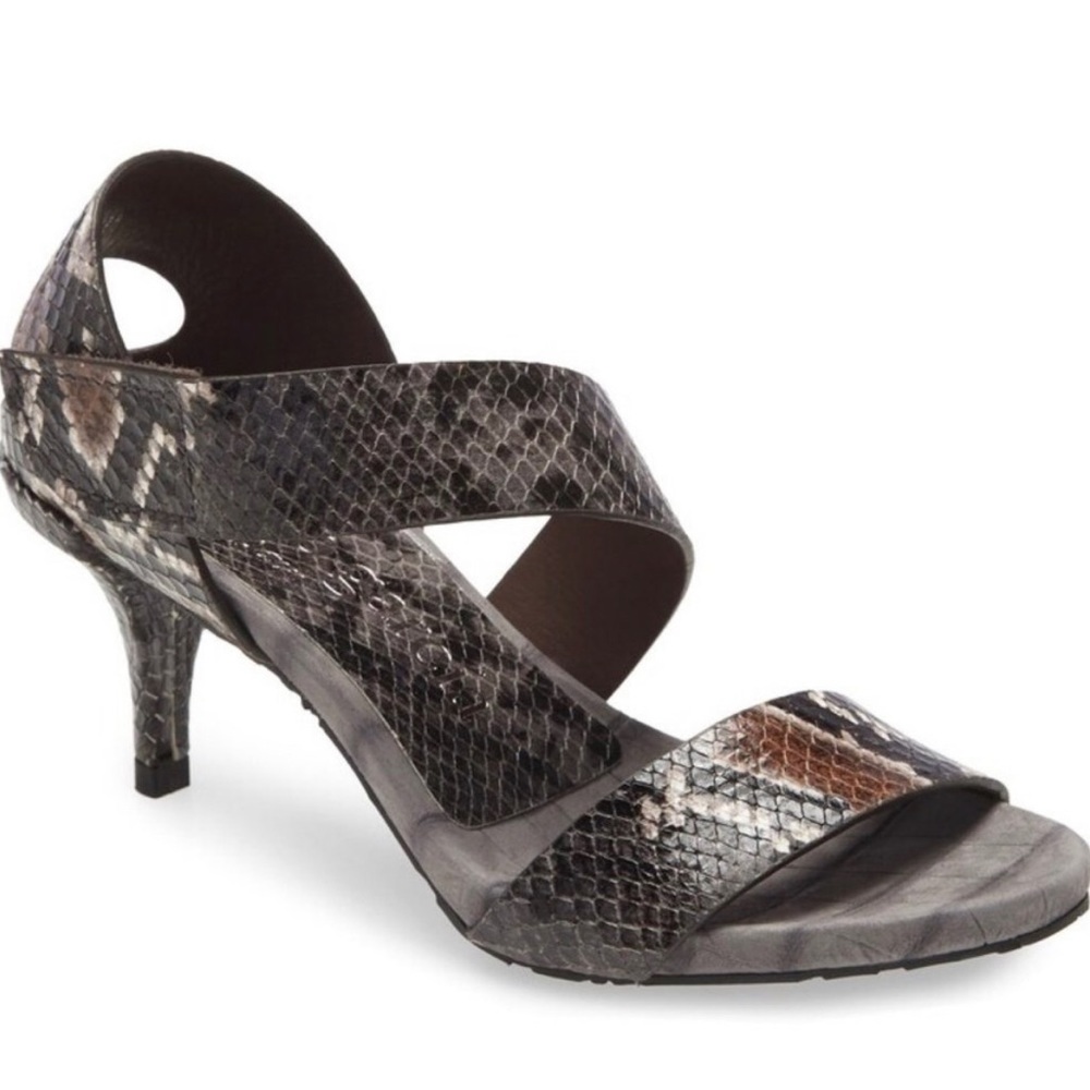 PEDRO GARCIA West Tiger Print Heels Size 39 Python Leather NEW $495